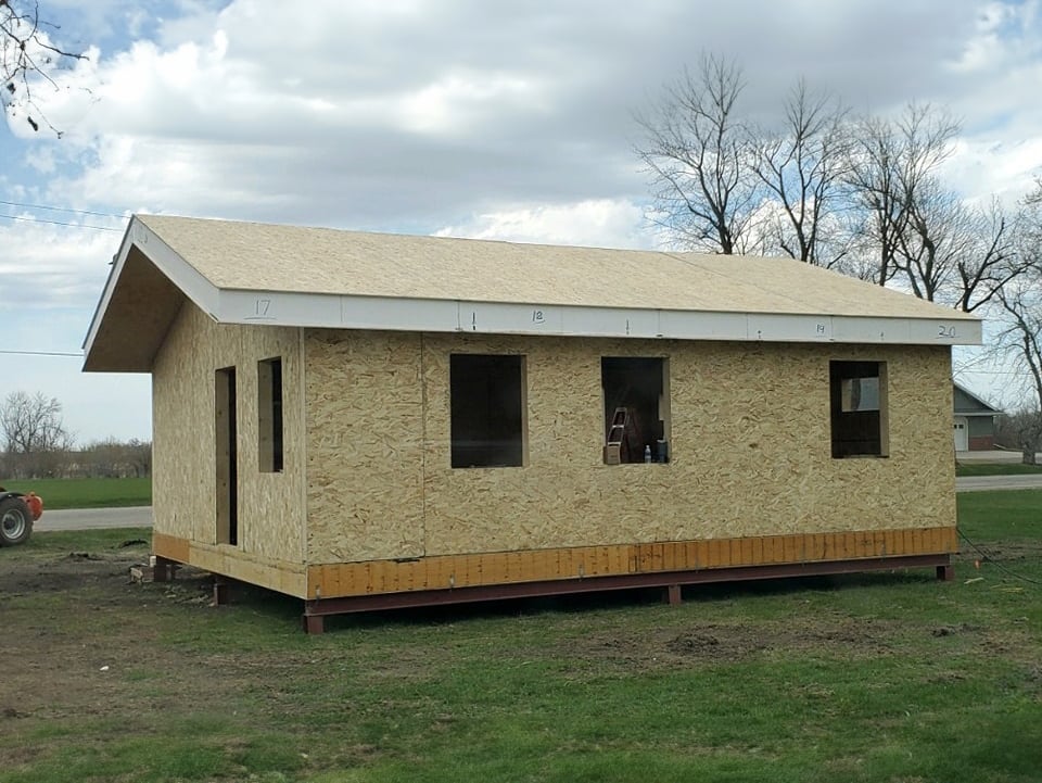 SIP-Kitty-CoEnercept’s 6-inch Structural Insulated Panels boast a strength rating of 2.5 times that of standard 2x6 stud walls.